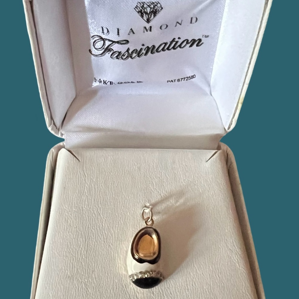 Diamond Fascination 14k Gold, Diamond and Enamel Baby Shoe Pendant Pre-Owned